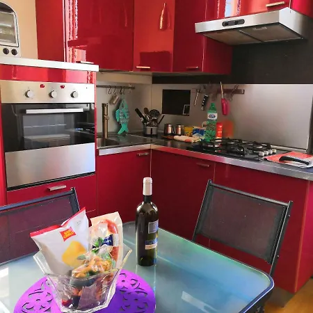 Appartamento Casa Celeste Fronte Mare E Parcheggio Privato *