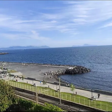 Celeste Fronte Mare E Parcheggio Privato Daire *